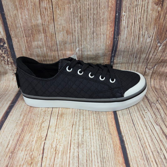 CLEARANCE Keen 1021931 Elsa Sneaker Black Quilt Women's #38